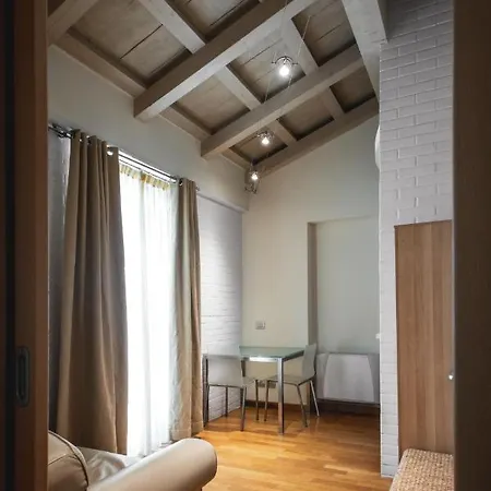 Reva Residences And Pool 아파트 몬포르테달바