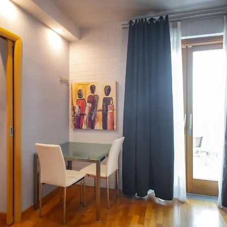 Reva Residences And Pool * Monforte dʼAlba