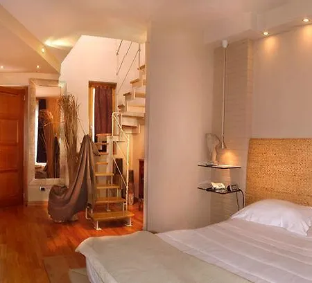 Apartment Reva Residences And Pool