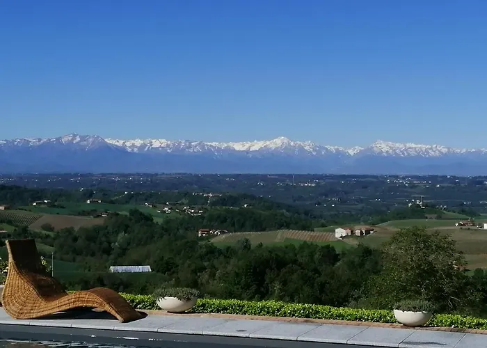 Daire Reva Residences And Pool Monforte dʼAlba