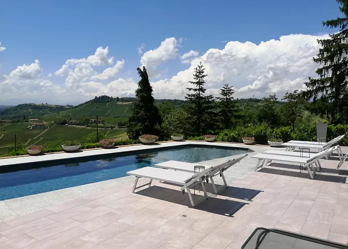 Apartment Reva Residences And Pool