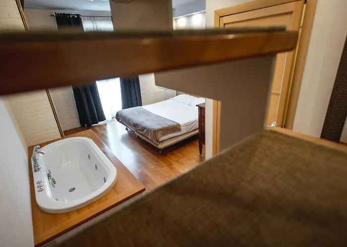 Reva Residences And Pool *