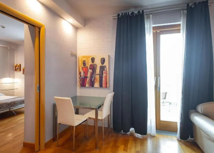 Reva Residences And Pool * Monforte dʼAlba