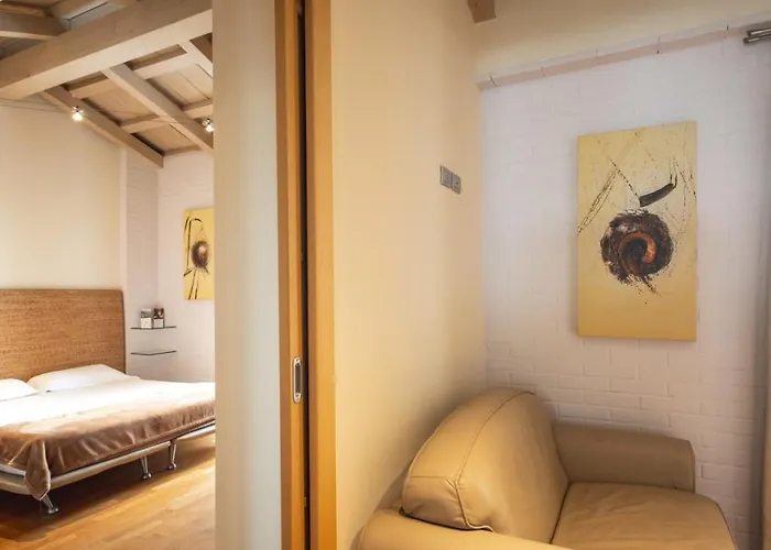 Reva Residences And Pool Apartment