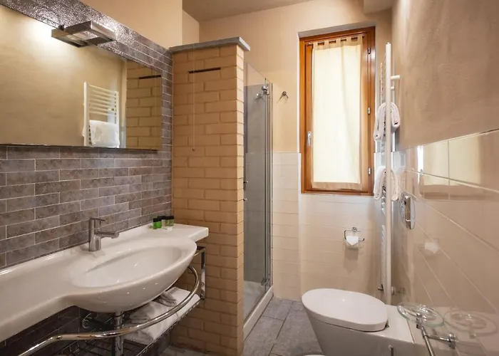 Reva Residences And Pool Daire Monforte dʼAlba