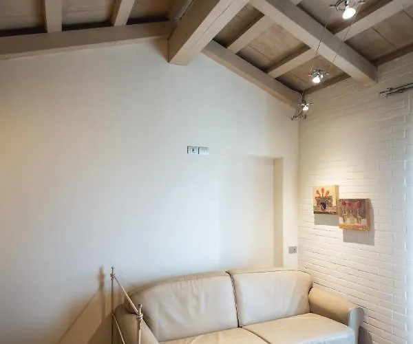 Reva Residences And Pool * Monforte dʼAlba