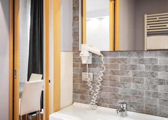 Reva Residences And Pool *