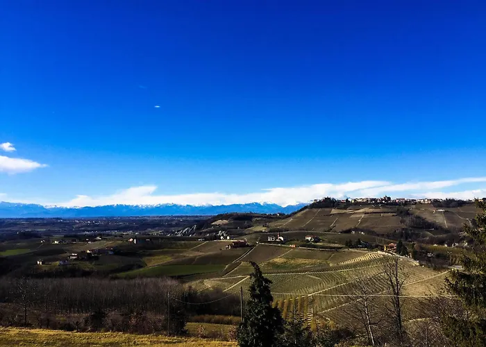 Reva Residences And Pool Monforte dʼAlba