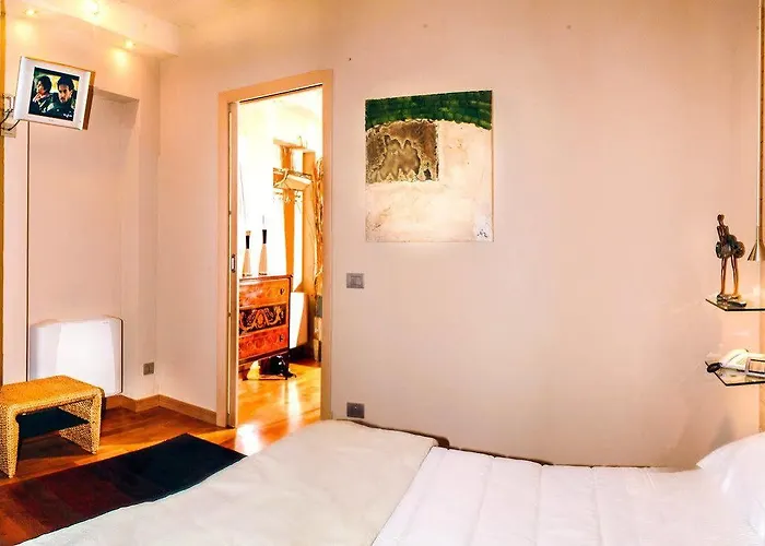 Reva Residences And Pool * Monforte dʼAlba